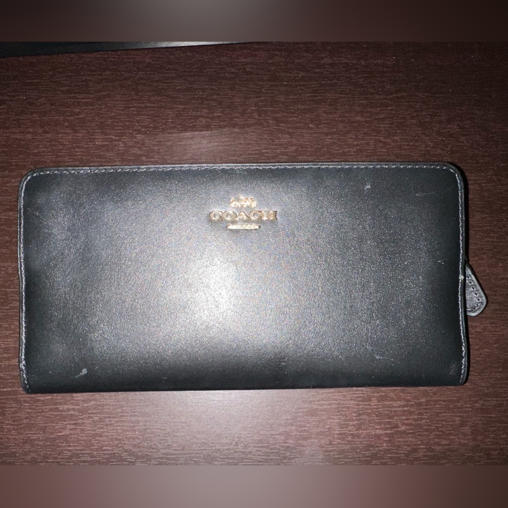 Coach Long Wallet